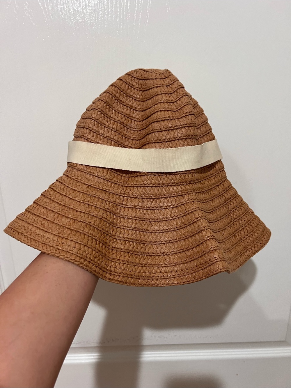 Madewell packable brown braided straw hat with a beige ribbon Size M/L